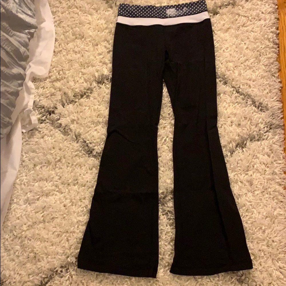 Lululemon yoga pants